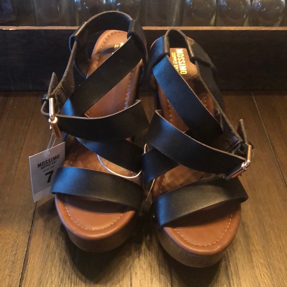 Shoes - Picture 6 of 6